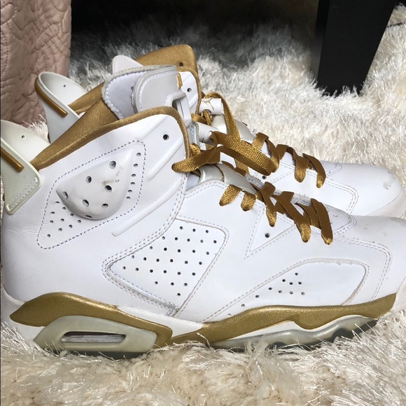 retro 7 gold